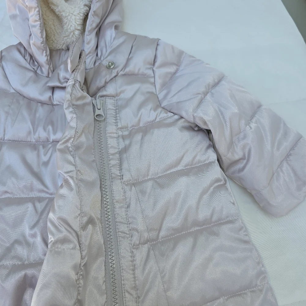 Gap -Metallic Silver Hooded Puffer Jacket . Size 12-18 Months. NWOT